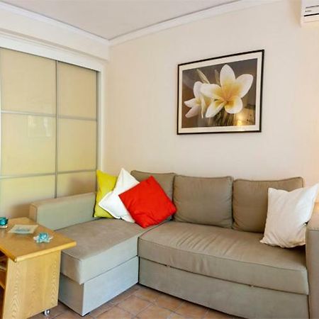 Comfortable Garden Apt Near Vouliagmeni Beach Athene Buitenkant foto