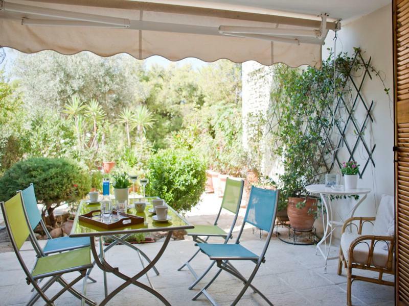 Comfortable Garden Apt Near Vouliagmeni Beach Athene Buitenkant foto
