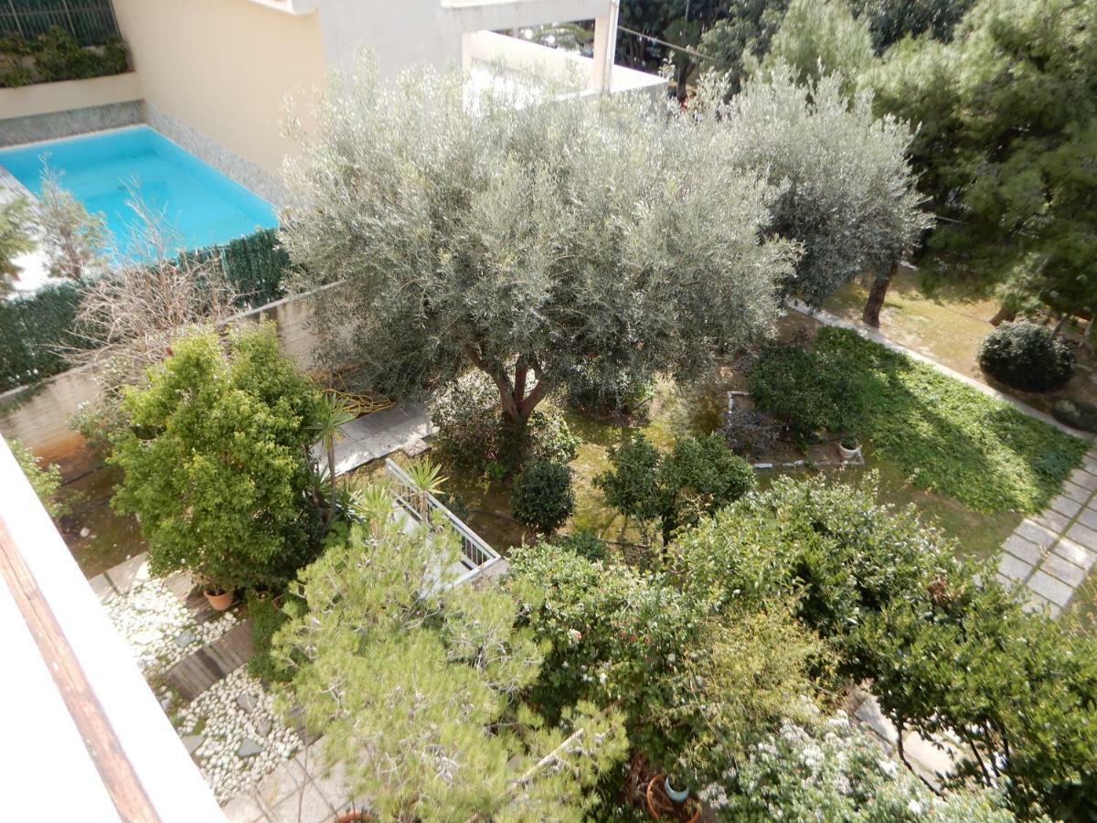 Comfortable Garden Apt Near Vouliagmeni Beach Athene Buitenkant foto